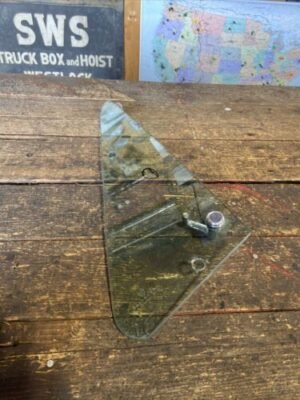 Driver's Side Front Vent Window for 89-93 Dodge Ram 1st Gen Cummins