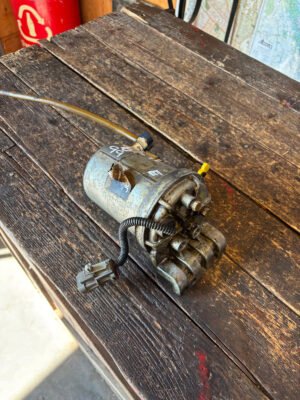 1998 1999 DODGE RAM 2500 3500 5.9L 24V CUMMINS FUEL FILTER HOUSING 3943976