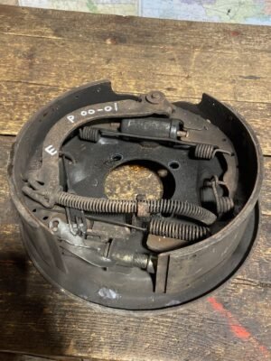 2000 2001 DODGE RAM 2500 or 3500 DANA 80 PASSENGER SIDE BACKING PLATE 3215371-R