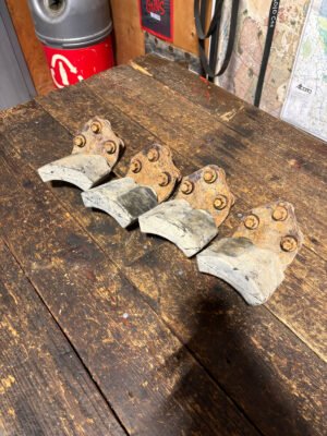 OEM Set '94 - '02 Dodge Ram Cummins Overload Spring Perch Brackets